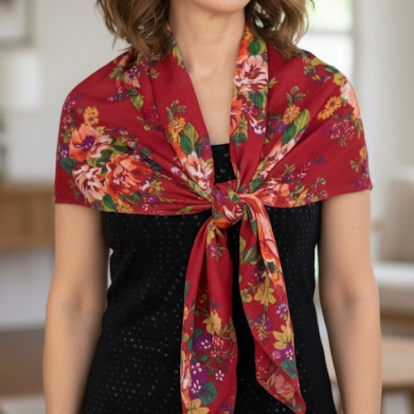 Scarf red & green with 4 different ways how to wear - Picture 1 of 8